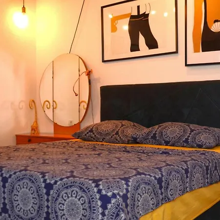 Boutique Triple House - City Centre - Sunny Roof Terrace