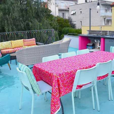 Boutique Triple House - City Centre - Sunny Roof Terrace Apartment