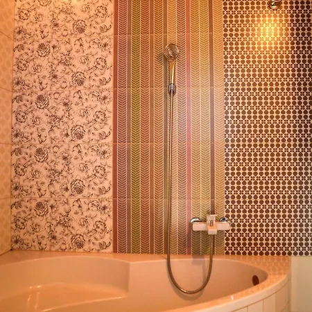Boutique Triple House - City Centre - Sunny Roof Terrace * Split